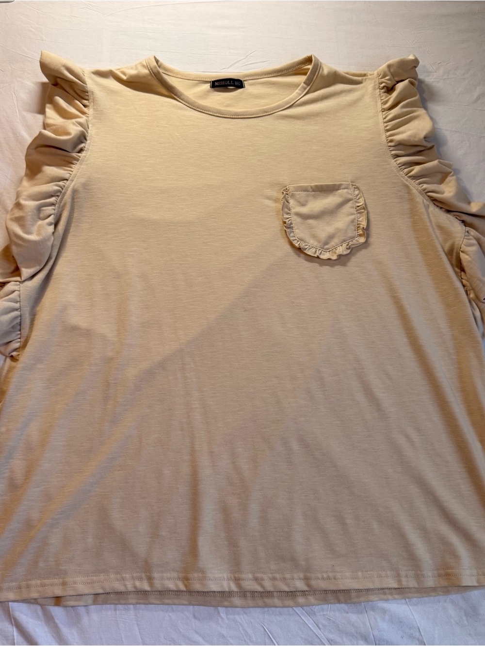 NIC+ZOE Cream Ruffle Sleeve Pocket Top